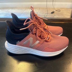 New Balance Womens Size 8.5